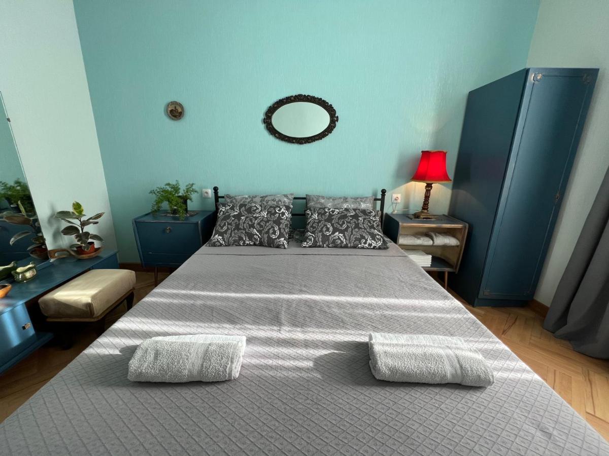 Lola Apartment *